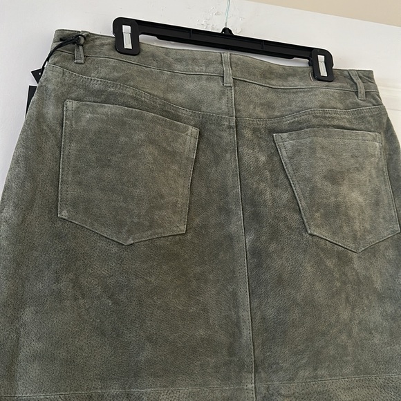 BLANK NYC 100% Genuine Leather/Suede MIDI Skirt w Front Slit Sage Green (24) NWT - Picture 5 of 12